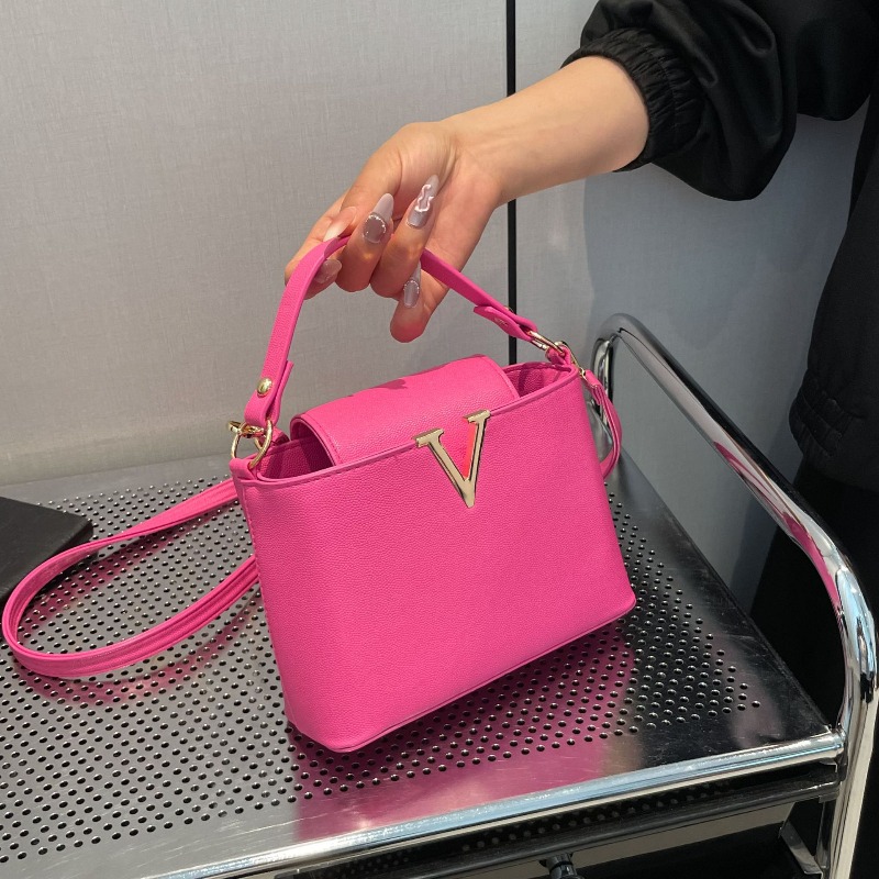 Luxury Women's Tote Bag, Chic  - Women'S Shoes Louis Vuitton 评论和价格