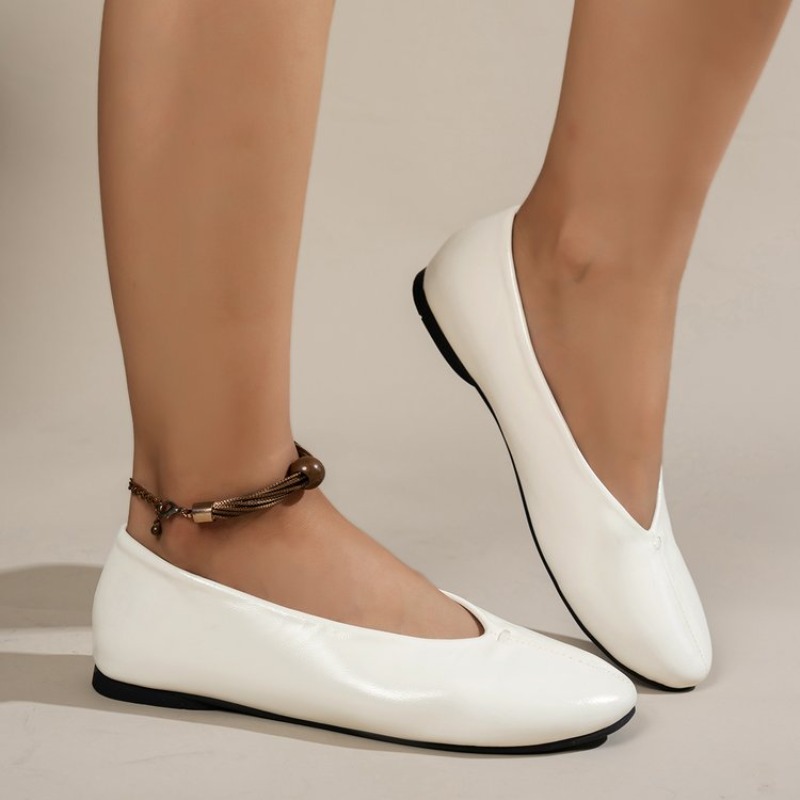 Comfort Round Toe Shallow Shoe - Women'S Heels 评论和价格